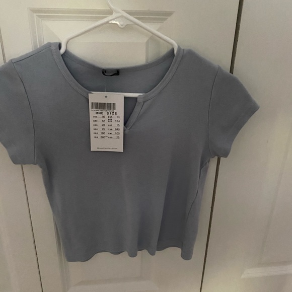 SOLD ON INSTA Brandy Melville crop top - Picture 2 of 3